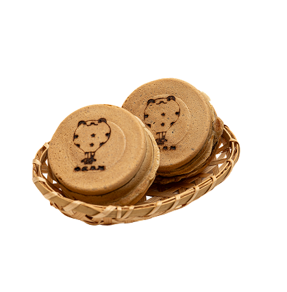 Red Oolong Tea Infused Red Bean Wheel Pie.