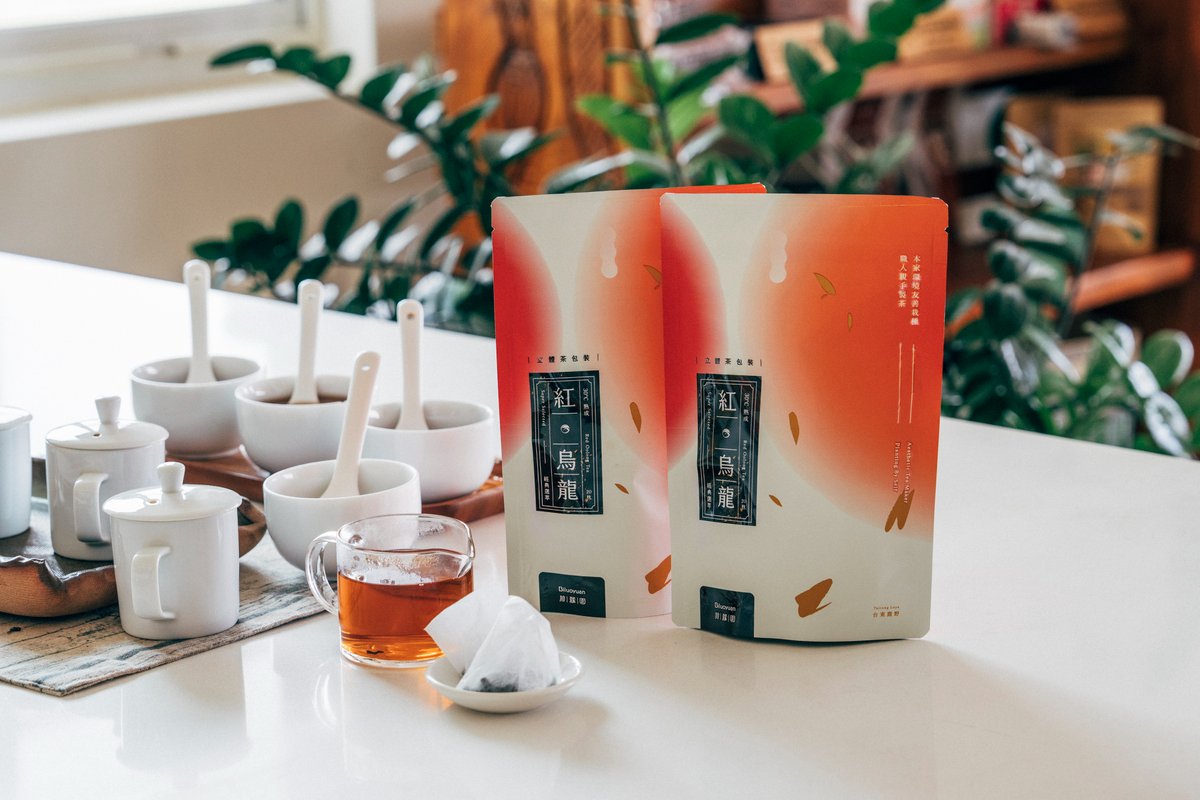 Aged Red Oolong Pyramid Tea Bags.