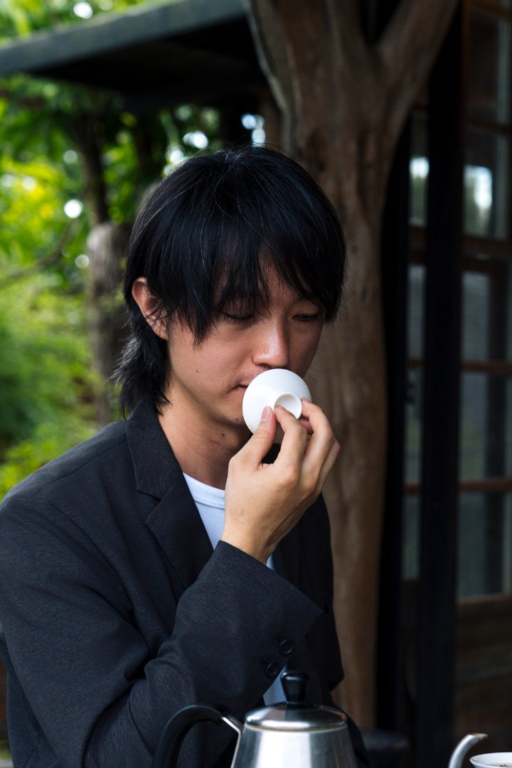 Owner Chang Yi-Ming tasting tea and remembering the journey that took him here.